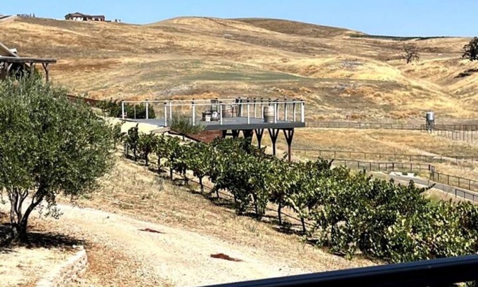 Shandon Other | Amazing Retreat in Vineyard Estate