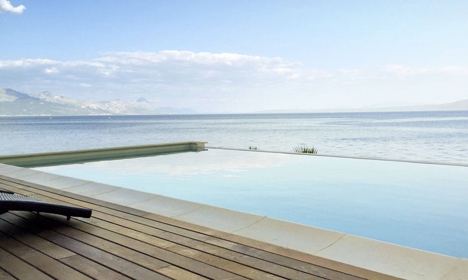 Sumartin Villa | Amazing seafront setting-Infinity pool