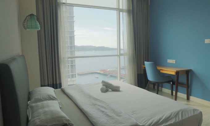 Downtown Kota Kinabalu Apartment | Amazing Seaview Hotel Room Kkcity Center Rooftop Swimming Pool