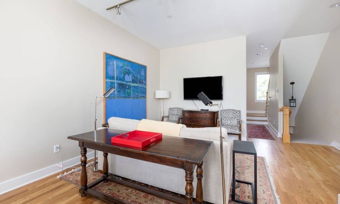 12 South House | Amazing Townhouse! Located in desirable 12th South Area & close to all you need!