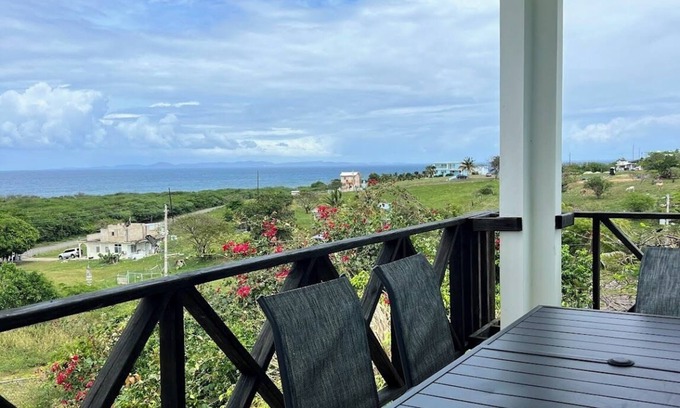 Villa Borinquen Villa | Amazing Views 2 Bedrooms, 2 Baths, Walk to Beach AC/WiFi
