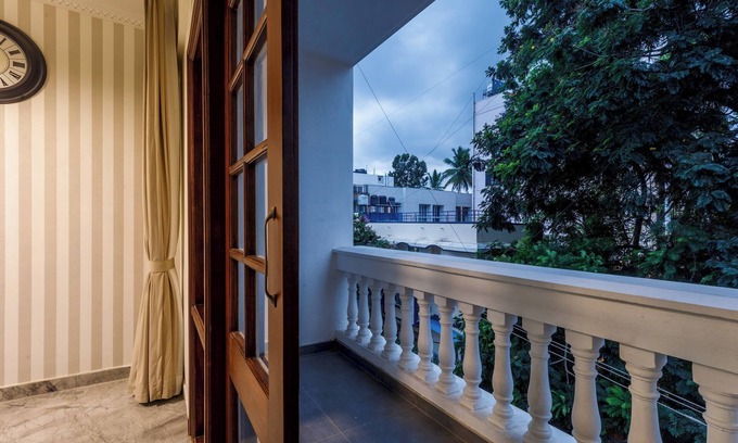 D Costa Layout Apartment | Amber Apartment 103 by Stayjade