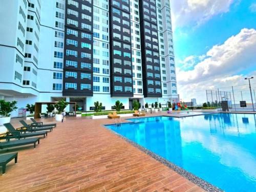 Malacca City Apartment | AmberCove Muji 4-5pax Cosy Home