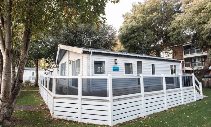 Mudeford Ski Chalet | Amberley - a luxury, pet friendly lodge on the popular Sandhills Holiday Park