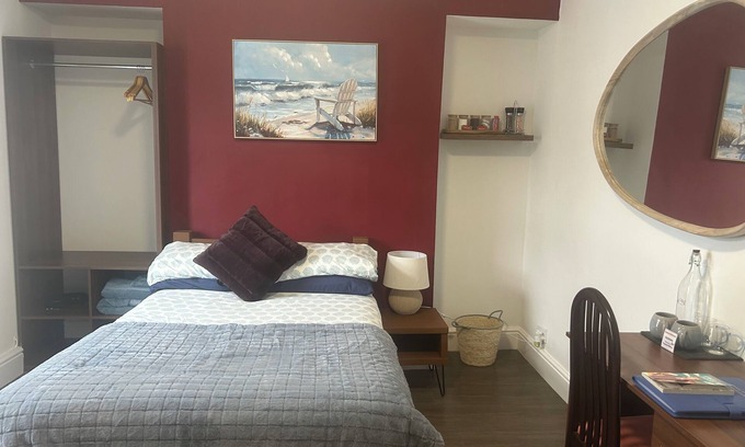 Castle Bed & Breakfast | Amelia Airheart