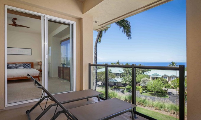 Kamuela Condo | Amenity Centric Contemporary Top Floor Condo