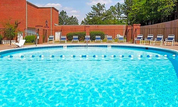 Phenix City Hotel | Americas Best Value Inn & Suites Phenix City