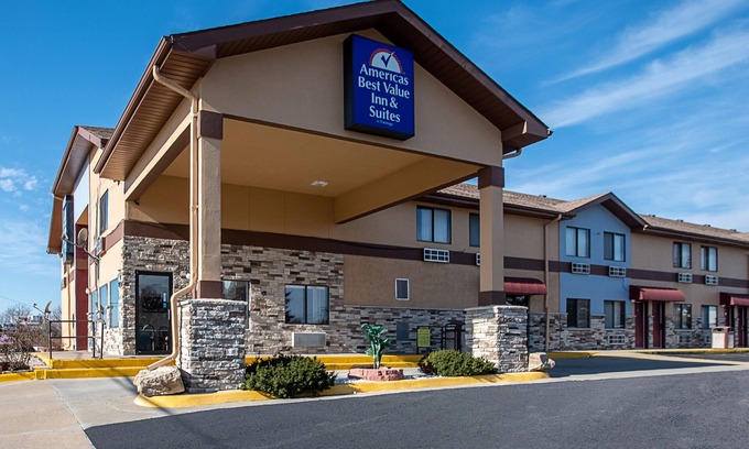 Harrisonville Hotel | Americas Best Value Inn & Suites Harrisonville