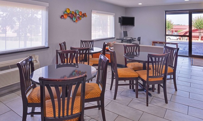 Batesville Hotel | Americas Best Value Inn Batesville