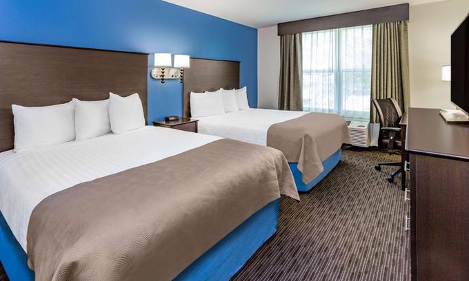 Burnsville Hotel | AmericInn by Wyndham Burnsville