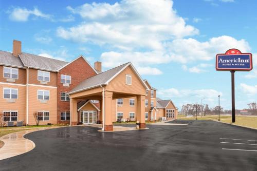 Fulton Hotel | AmericInn by Wyndham Fulton Clinton