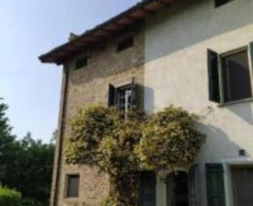 Montecchio Emilia House | Ampia stanza nelle campagne parmensi