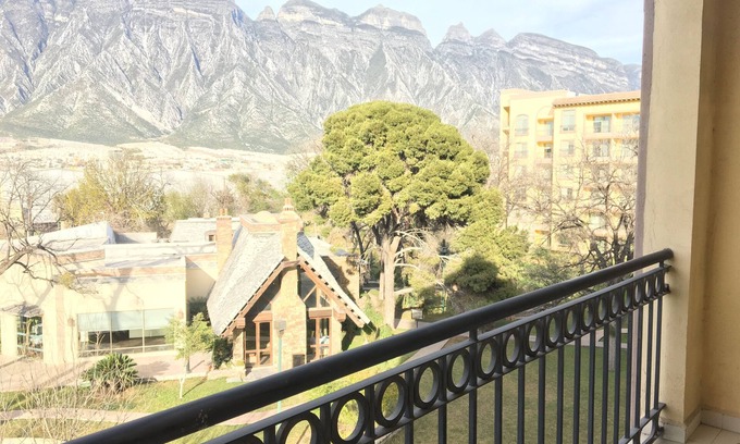 Santa Catarina Apartment | AMPLIO DEPARTAMENTO CON HERMOSA VISTA A LAS MONTAÑA, RODEADO NATURALEZA