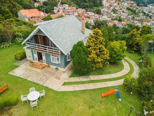 Campos do Jordao House | Amplo quintal, 4Q, 8min do Parque Capivari