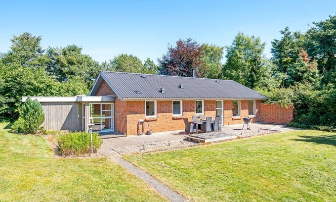 Lyngsa House | "Amra" - 1.9km from the sea by Interhome