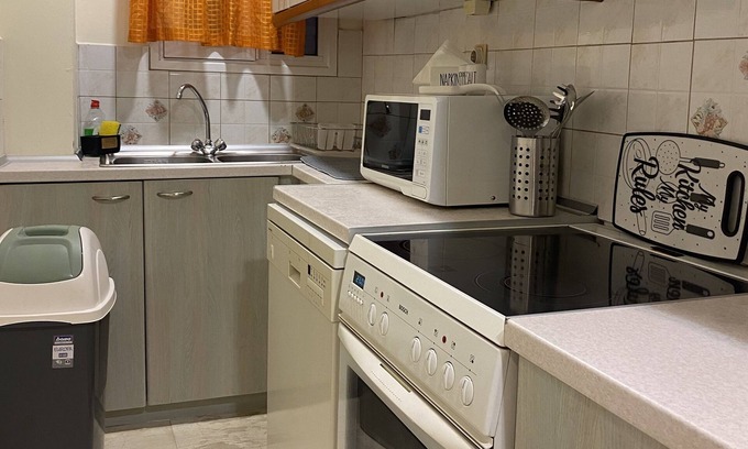 Pangrati Apartment | An elegant apartment in one of the most central areas of Athens.