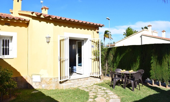 Molinell Ski Chalet | Anacasa Malibu Beach Oliva Nova MET AD1000