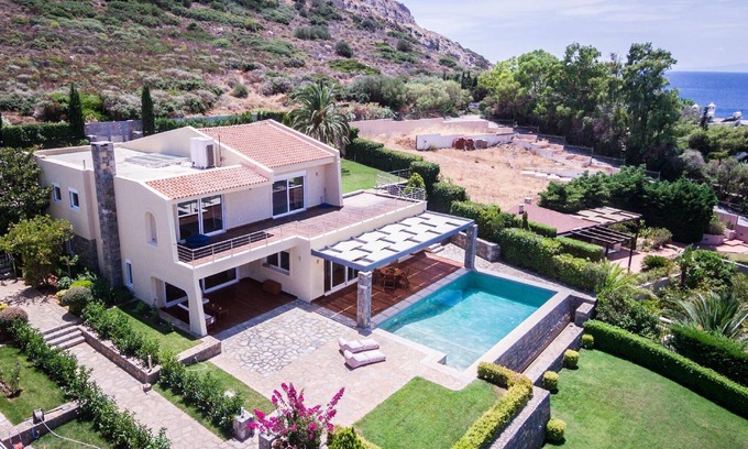 Palaia Fokaia House | Analisa Luxury Villa