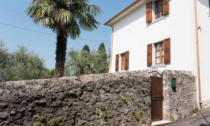 Caprino Veronese House | Ancient dwelling in a period village for a complete relaxation, between Lake Garda and Baldo