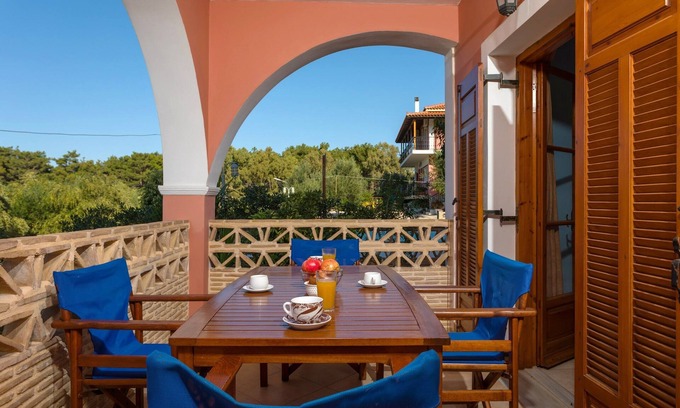 Ano Vasilikos Apartment | Anemomylos Studios - Ground Floor One Bedroom Apartment