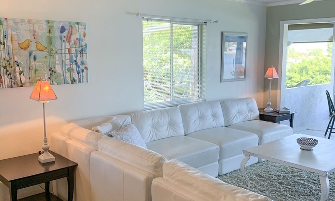 Holmes Beach Condo | Anna Maria by the Bay (30 day minimum)