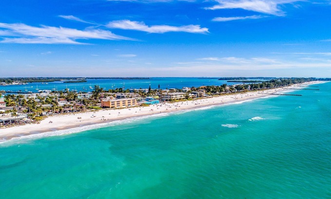 Brigantine House | Anna Maria Island Beach Palace