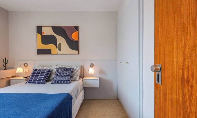 Cerqueira Cesar Apartment | Apartment in Jardins near Paulista and Metro (with vacancy)