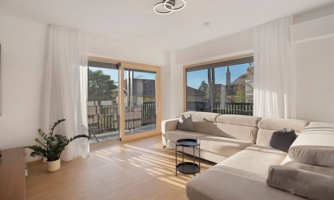 Caldaro Sulla Strada del Vino Apartment | Apartment 'Sonnblick Kaltern' with Mountain View, Wi-Fi and Air Conditioning