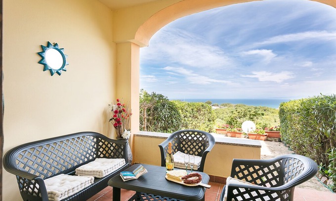 Paduledda Apartment | Apartment with Air Conditioning, Terrace and Sea View; Parking available