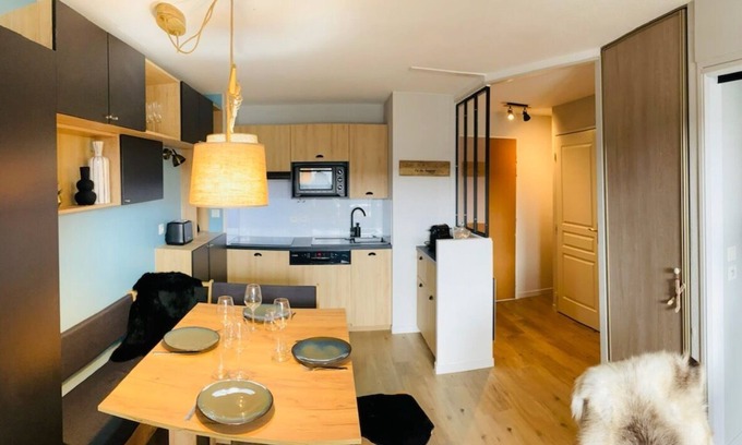 La Mongie Apartment | Apart from Mongie. Fully renovated. foot of the slopes 1 bedroom. Heated swimming pool.