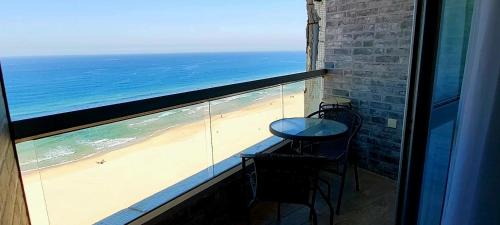 Bat Yam Apartment | Apart Hotel TLV/Bat Yam Beach Front 1207