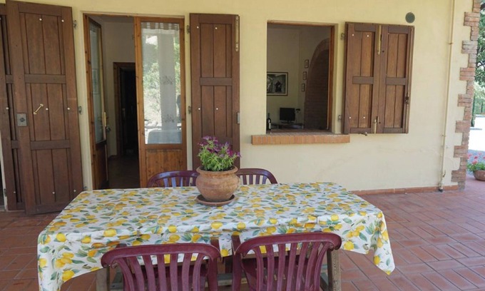 Montecatini Val di Cecina Apartment | Apartment '3' with Shared Pool, Shared Garden and Wi-Fi
