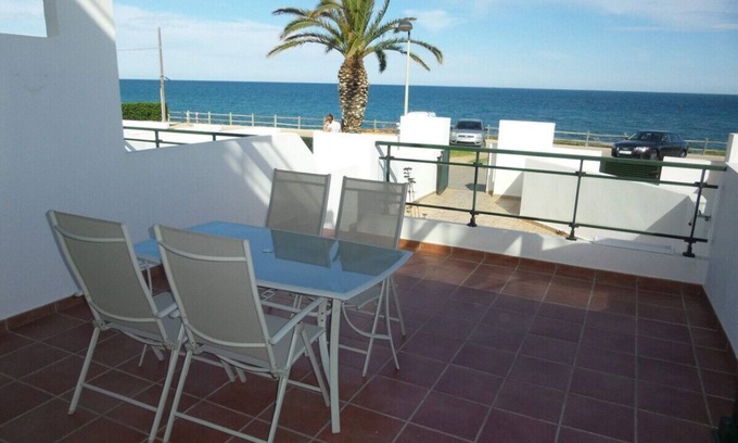 Vinaros Apartment | APART. WITH POOL FRONT SEA 50 M. BEACH 6-7 PERS.