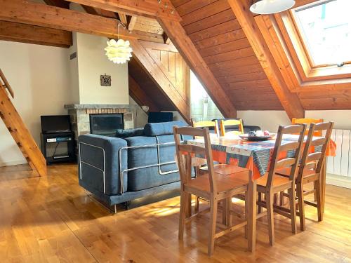 Esterri D'Aneu Apartment | Apartament bonic i amb altell a Esterri by RURAL D'ÀNEU