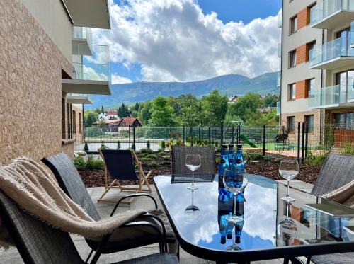 Bierutowice Apartment | Apartament Lucky 7 z tarasem i widokiem na Śnieżkę, obok aquaparku, blisko do Wang by Apartamenty w Karkonoszach