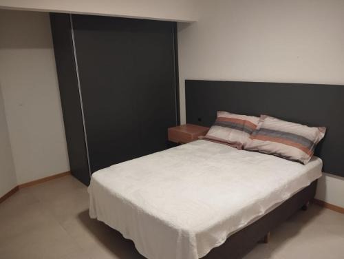 Centro Apartment | Apartamento com garagem 500 metros da Proeb