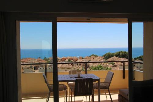 Nikki Beach Apartment | Apartamento en Elviria con vistas al mar