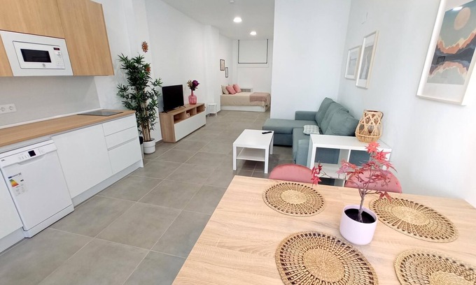 Valdeolleros Apartment | Apartamento Vial Norte B