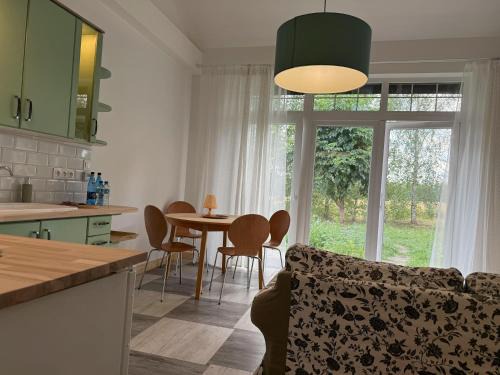 gmina Lwowek Apartment | Apartamenty i Winnica - Siedlisko Na Polanie