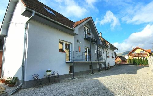Besenova Apartment | Apartmány Miluška