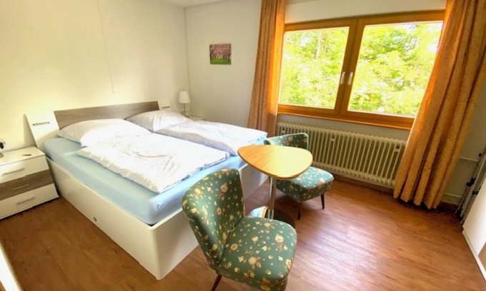 Hierholz Apartment | Apartment '5' with Shared Terrace, Balcony and Wi-Fi