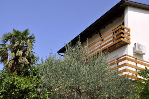 Kamnje Apartment | Apartma BAJČI