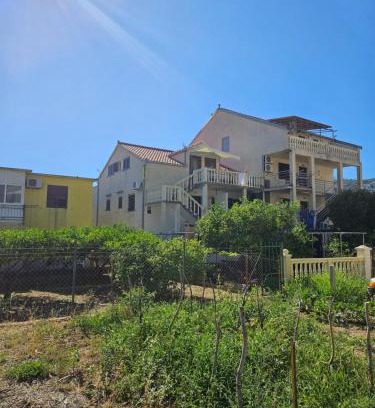 Komiza House | Apartman Antica