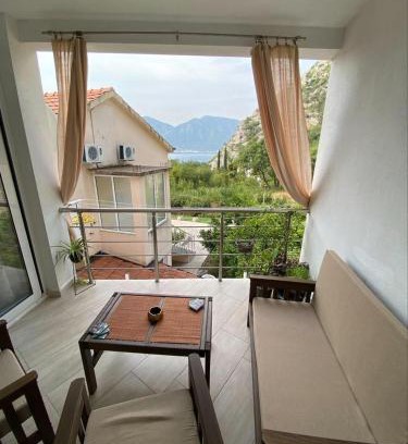 Orahovac Apartment | Apartman Darija 3