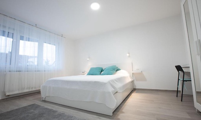 Pozega Apartment | Apartmani Dora