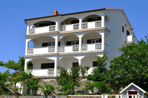 Lopar Apartment | Apartmani Verica i Mirko Paparić