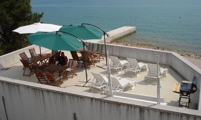 Susica Apartment | Apartmani Vojna