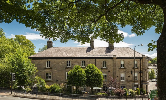 Buxton Apartment | APARTMENT 1 - THE OLD POST OFFICE, family friendly in Buxton