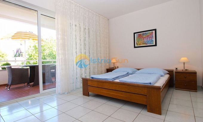 Pomer Apartment | Apartment 1421/13287 (Istria - Pjescana Uvala), 350m from the beach