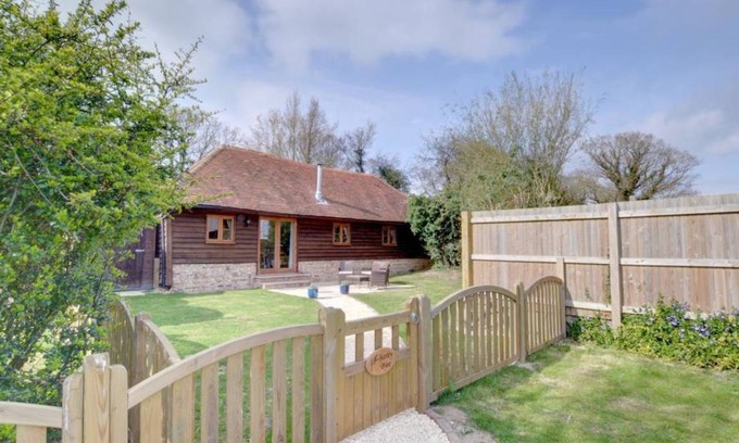 Ewhurst Green House | Apartment ∙ 2 bedrooms ∙ 4 guests